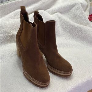 Steve Madden Tan Heeled Boots